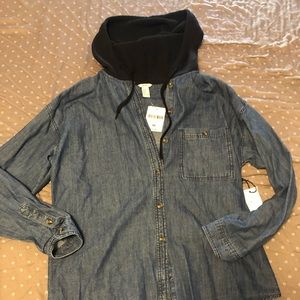 BNWT Forever 21 hooded denim shirt women’s M
